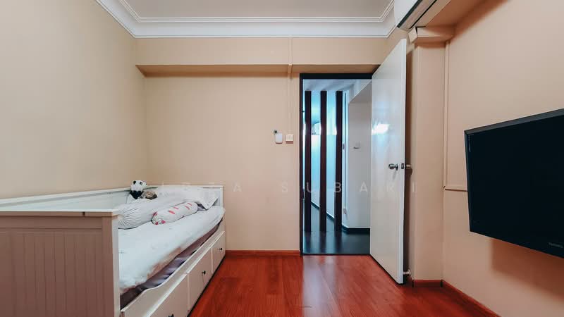 258D Compassvale Road HDB Flat For Sale at S$ 650,000 | PropertyGuru Singapore - Bedroom