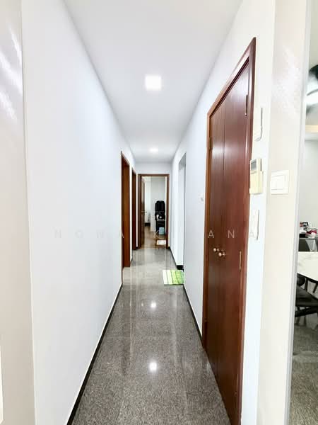 Eastpoint Green Condominium For Sale at S$ 1,380,000 | PropertyGuru Singapore - Corridor