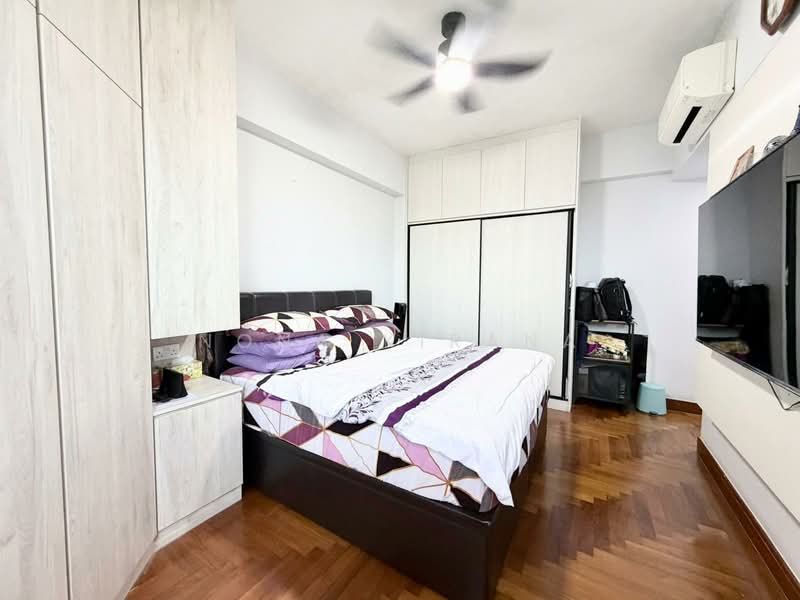 Eastpoint Green Condominium For Sale at S$ 1,380,000 | PropertyGuru Singapore - Bedroom