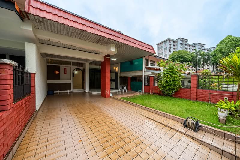 Mayflower Gardens, , 4 Bedrooms, 2,200 sqft, Terraced House For Rent, by Li Ying Quek, 500061563 - Exterior - PropertyGuru.com.sg