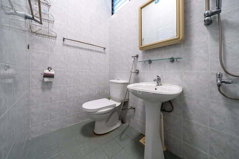 Mayflower Gardens, , 4 Bedrooms, 2,200 sqft, Terraced House For Rent, by Li Ying Quek, 500061563 - PropertyGuru.com.sg