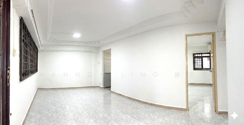 754 Yishun Street 72 HDB Flat For Sale at S$ 510,000 | PropertyGuru Singapore - Living Room