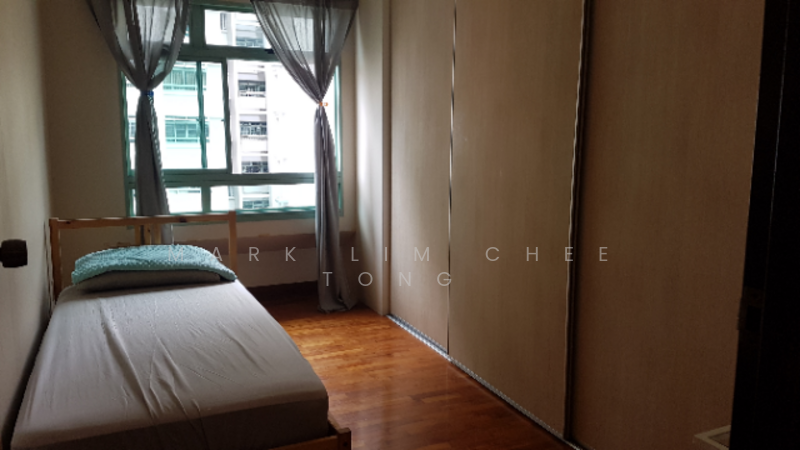 637D Punggol Drive HDB Flat For Sale at S$ 750,000 | PropertyGuru Singapore - Bedroom
