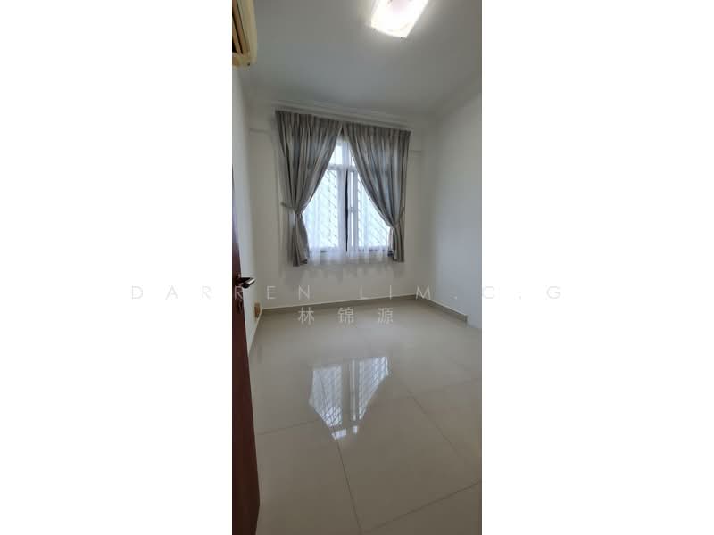 Parc Oasis Condominium For Sale at S$ 1,800,000 | PropertyGuru Singapore