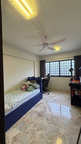 260 Tampines Street 21 HDB Flat For Sale at S$ 728,000 | PropertyGuru Singapore - Bedroom