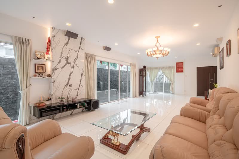 Jalan Wajek Bungalow House For Sale at S$ 3,500,000 | PropertyGuru Singapore - Living Room