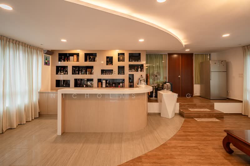 Jalan Wajek Bungalow House For Sale at S$ 3,500,000 | PropertyGuru Singapore - Living Room