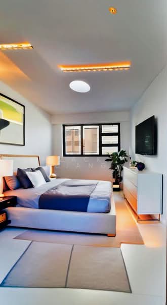 468A Bukit Batok West Avenue 9 HDB Flat For Sale at S$ 530,000 | PropertyGuru Singapore - Master Bedroom