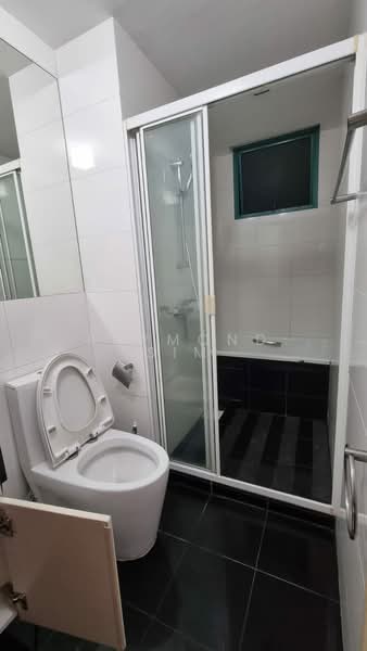 Amaranda Gardens, 116 Serangoon Avenue 3, 2 Bedrooms, 990 sqft, Condominium For Rent, by Raymond Sim, 500061627 - Bathroom - PropertyGuru.com.sg