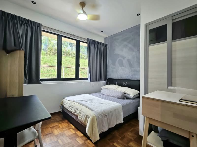 ⭐️⭐️LANDED7772@ Casa Fidelio, Corner unit Cluster House For Sale at S$ 3,500,000 | PropertyGuru Singapore - Bedroom