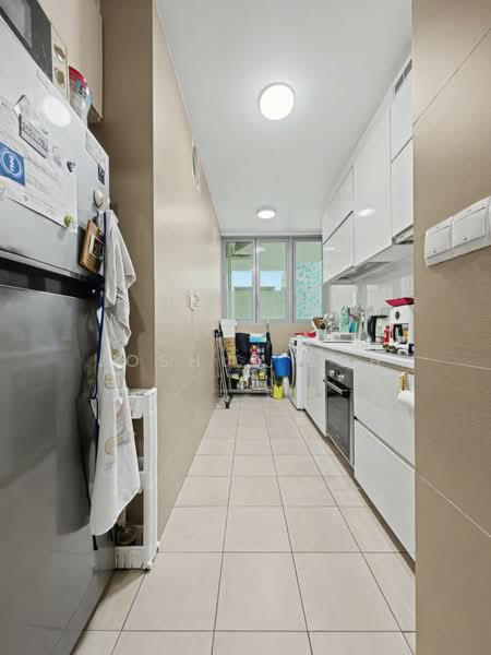 Canberra Residences, 515 Canberra Drive, 2 Bedrooms, 850 sqft, Condominium For Sale, by Joshua Soh, 500061633 - Kitchen - PropertyGuru.com.sg