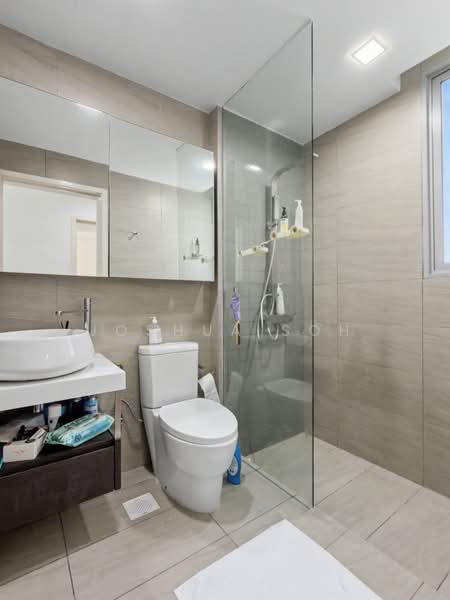 Canberra Residences, 515 Canberra Drive, 2 Bedrooms, 850 sqft, Condominium For Sale, by Joshua Soh, 500061633 - Bathroom - PropertyGuru.com.sg