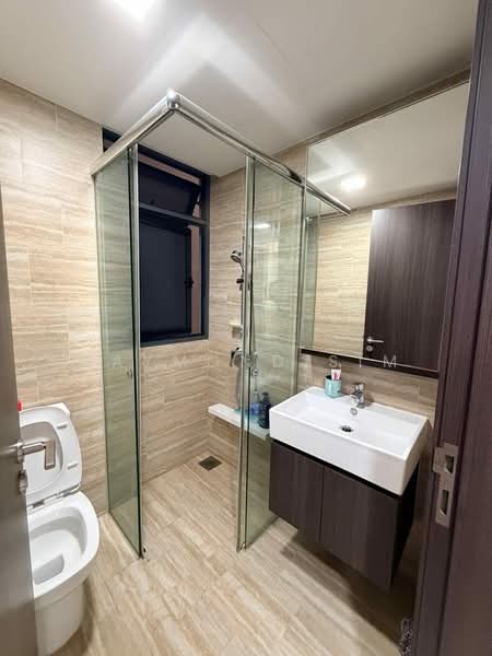 North Park Residences, 15 Yishun Central 1, 2 Bedrooms, 732 sqft, Condominium For Rent, by Raymond Sim, 500061634 - Bathroom - PropertyGuru.com.sg