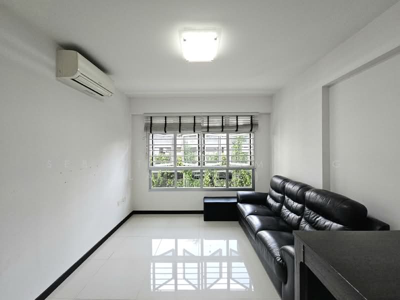 26B Saint George's Lane HDB Flat For Sale at S$ 1,000,000 | PropertyGuru Singapore - Living Room