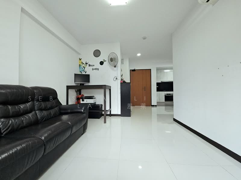 26B Saint George's Lane HDB Flat For Sale at S$ 1,000,000 | PropertyGuru Singapore - Living Room