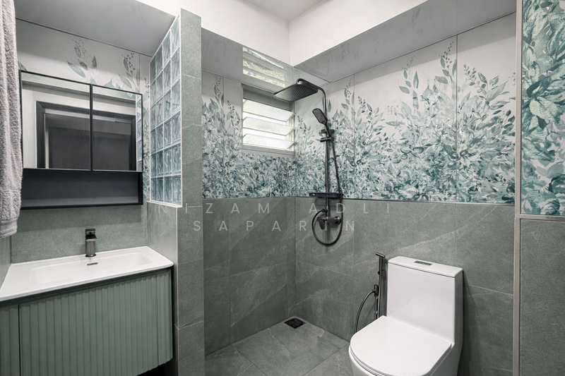 218D Boon Lay Avenue HDB Flat For Sale at S$ 760,000 | PropertyGuru Singapore - Bathroom