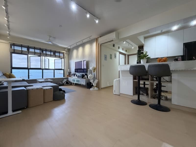 415a Northshore drive, , 3 Bedrooms, 1,205 sqft, HDB Flat For Sale, by Yuna Lim, 500061660 - Living Room - PropertyGuru.com.sg