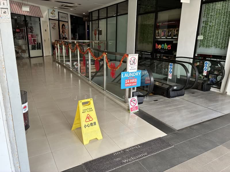 Viva Vista, 3 South Buona Vista Road, Buona Vista / West Coast / Clementi New Town, 200 sqft, Other Retail For Rent, by Jeff Soh, 500061664 - Entrance - CommercialGuru.com.sg
