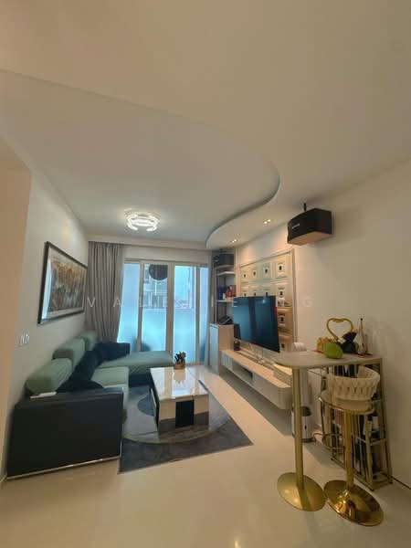 Vacanza @ East Condominium For Sale at S$ 1,900,000 | PropertyGuru Singapore - Living Room