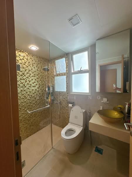 Vacanza @ East Condominium For Sale at S$ 1,900,000 | PropertyGuru Singapore - Bathroom