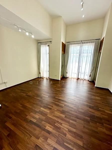 Charming Gcb located at Bukit Timah/ Holland Estate, Charming GCB located at Belmont Road, 5 Bedrooms, 7,200 sqft, Good Class Bungalow For Rent, by Gina Tng, 500061678 - Living Room - PropertyGuru.com.sg