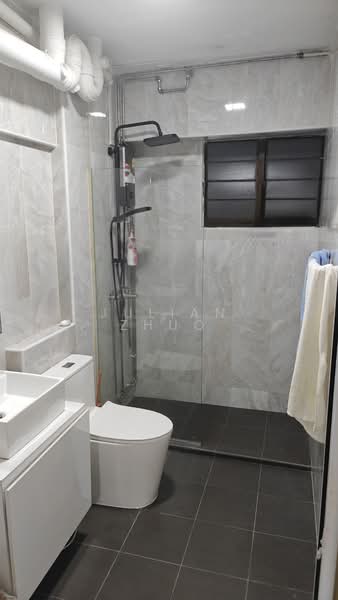 520 Woodlands Drive 14 HDB Flat For Sale at S$ 600,000 | PropertyGuru Singapore - Bathroom