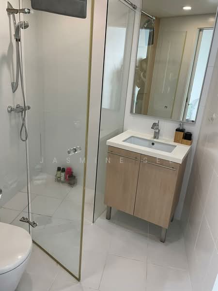 The Sail @ Marina Bay, 2 Marina Boulevard, 2 Bedrooms, 883 sqft, Condominium For Rent, by Jasmine See, 500061688 - Bathroom - PropertyGuru.com.sg