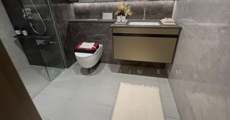 Tembusu Grand, 96 Jalan Tembusu, 2 Bedrooms, 743 sqft, Condominium For Rent, by Tian Oi Lin Kim, 500061693 - Bathroom - PropertyGuru.com.sg