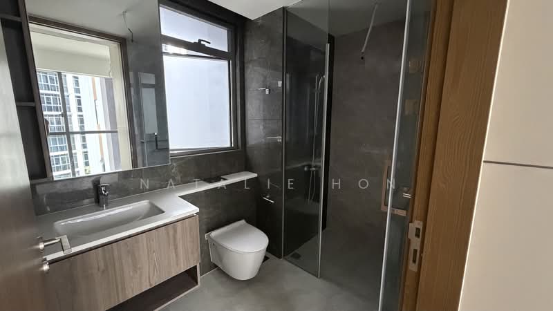 North Gaia Executive Condominium For Sale at S$ 1,550,000 | PropertyGuru Singapore - Bathroom