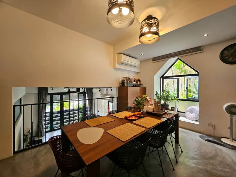 ⭐️ ⭐️LANDED7772@ Casa Fidelio $500k Renovation Done Cluster House For Sale at S$ 3,500,000 | PropertyGuru Singapore - Dining Room