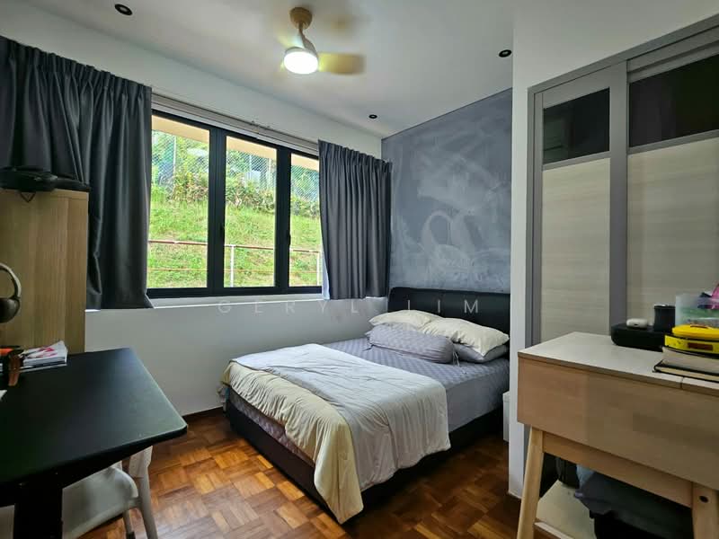 ⭐️ ⭐️LANDED7772@ Casa Fidelio $500k Renovation Done Cluster House For Sale at S$ 3,500,000 | PropertyGuru Singapore - Bedroom