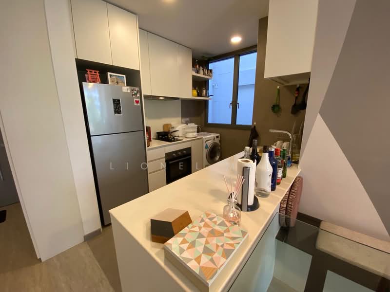 Stratum, 96 Elias Road, Room Rental, 180 sqft, Condominium For Rent, by Lionel Mai, 500061706 - Kitchen - PropertyGuru.com.sg