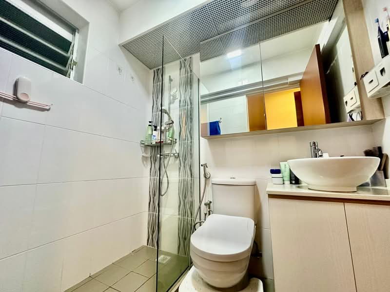 93B Telok Blangah Street 31 HDB Flat For Sale at S$ 950,000 | PropertyGuru Singapore - Bathroom