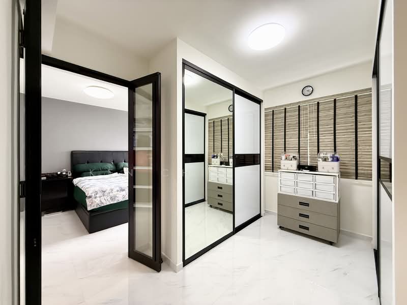 810B Choa Chu Kang Avenue 7 HDB Flat For Sale at S$ 768,000 | PropertyGuru Singapore - Bedroom