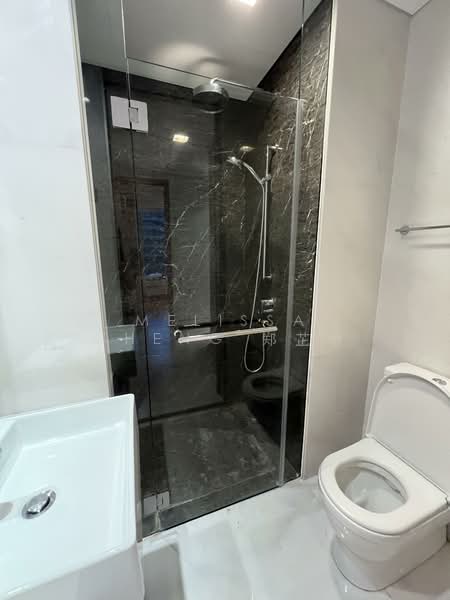 St. Regis Residences Singapore Condominium For Sale at S$ 5,800,000 | PropertyGuru Singapore - Bathroom