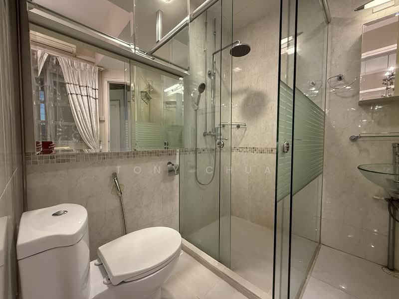 Costa Rhu, 1 Rhu Cross, 3 Bedrooms, 1,399 sqft, Condominium For Rent, by Tony Chua, 500061772 - Bathroom - PropertyGuru.com.sg