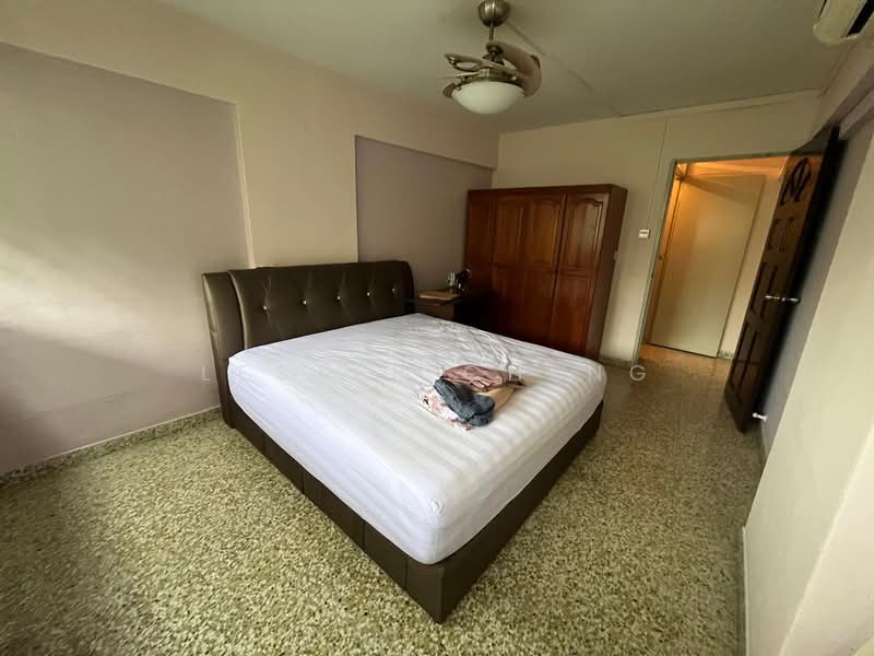 204 Jurong East Street 21 HDB Flat For Sale at S$ 745,000 | PropertyGuru Singapore - Bedroom