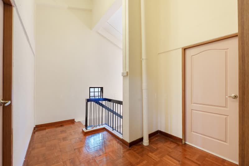 111 Hougang Avenue 1 HDB Flat For Sale at S$ 1,028,000 | PropertyGuru Singapore - Interior