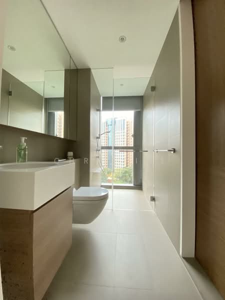 Echelon Condominium For Sale at S$ 3,100,000 | PropertyGuru Singapore - Common Bathroom