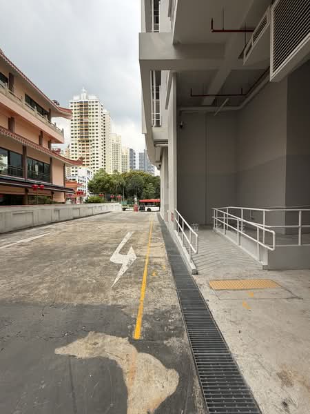 BS Centre, 243 Alexandra Road, 36,883 sqft, Light Industrial (B1) For Sale, by Ann Ng 黄子玹, 500061797 - Exterior - CommercialGuru.com.sg