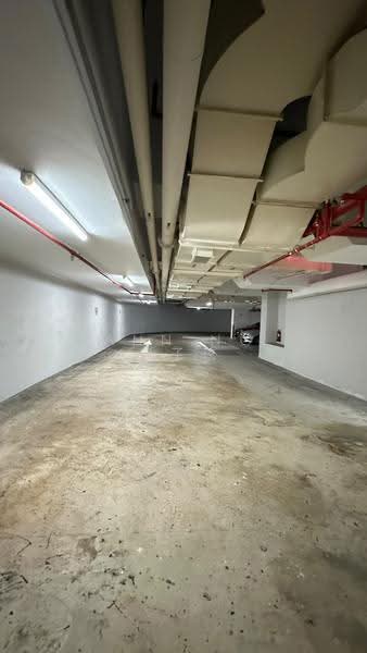 BS Centre, 243 Alexandra Road, Alexandra / Commonwealth, 36,883 sqft, Light Industrial (B1) For Sale, by Ann Ng 黄子玹, 500061797 - Car Park - CommercialGuru.com.sg