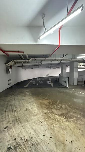 BS Centre, 243 Alexandra Road, Alexandra / Commonwealth, 36,883 sqft, Light Industrial (B1) For Sale, by Ann Ng 黄子玹, 500061797 - Car Park - CommercialGuru.com.sg