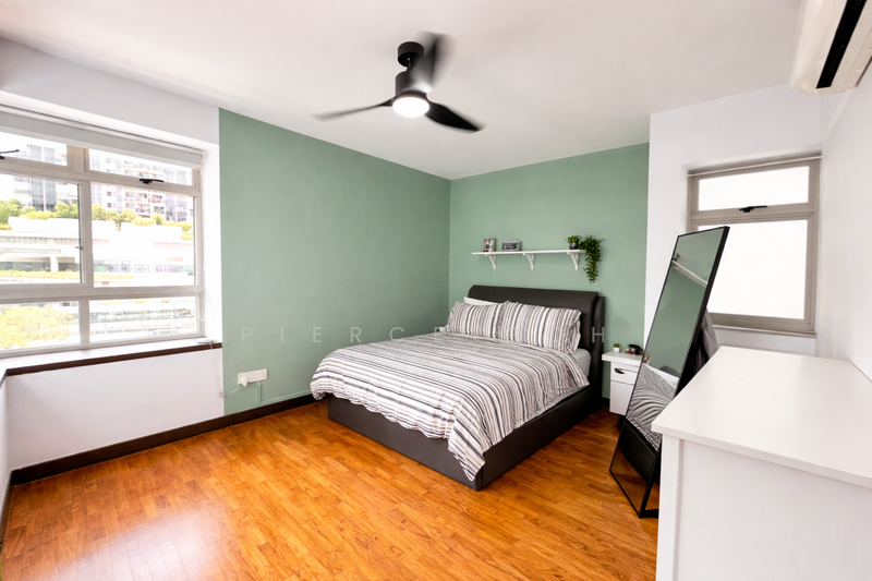 275D Compassvale Link HDB Flat For Sale at S$ 838,888 | PropertyGuru Singapore - Bedroom