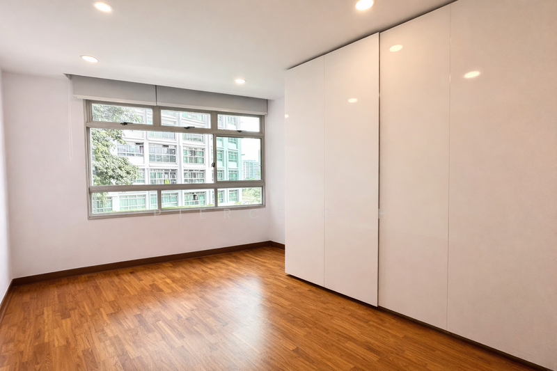 275D Compassvale Link HDB Flat For Sale at S$ 838,888 | PropertyGuru Singapore - Bedroom