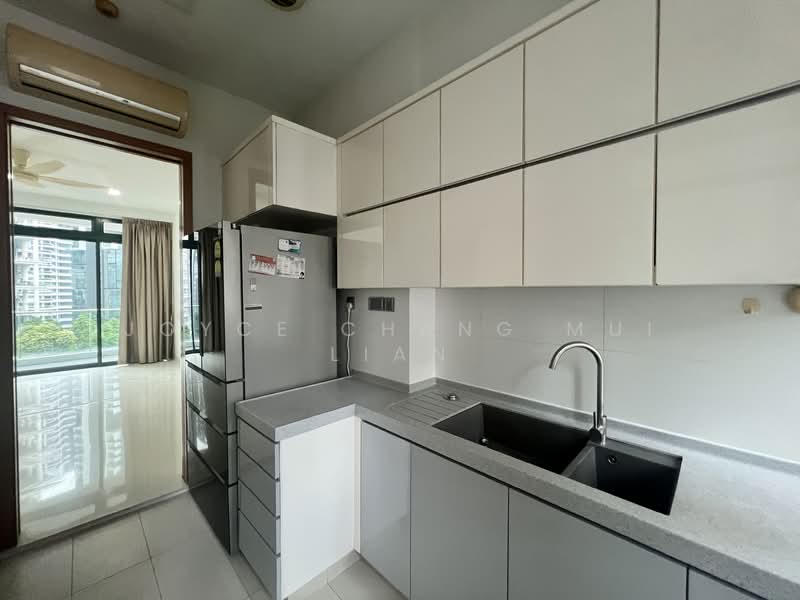 Riveria Gardens, 8 River Valley Grove, 2 Bedrooms, 969 sqft, Condominium For Rent, by Joyce Chang Mui Lian, 500061802 - Kitchen - PropertyGuru.com.sg