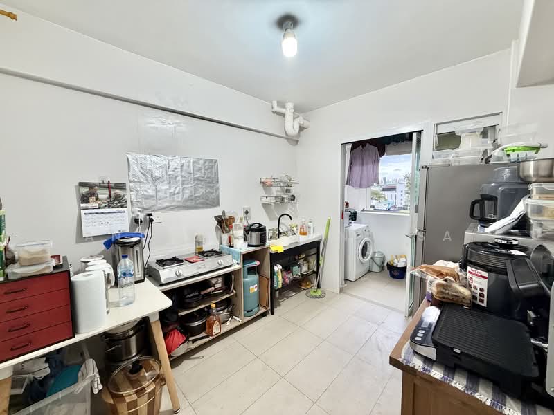 39A Margaret Drive, 39A Margaret Drive, Room Rental, 947 sqft, HDB Flat For Rent, by Anthony Sentosa, 500061810 - Kitchen - PropertyGuru.com.sg