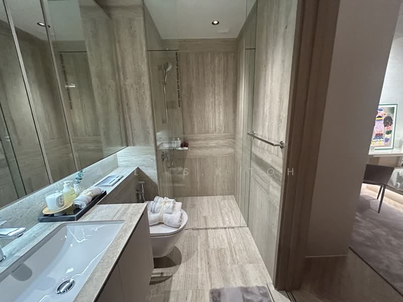 ⭐⭐ River Modern , NEW Condo, LINK to Great World MRT Condominium For Sale at S$ 1,547,500 | PropertyGuru Singapore - Bathroom