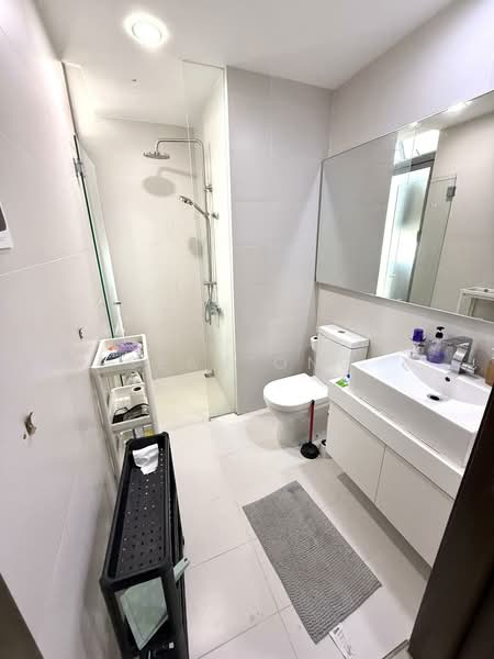 Ascentia Sky, 1 Alexandra View, Room Rental, 100 sqft, Apartment For Rent, by Sean Ong, 500061823 - Bathroom - PropertyGuru.com.sg