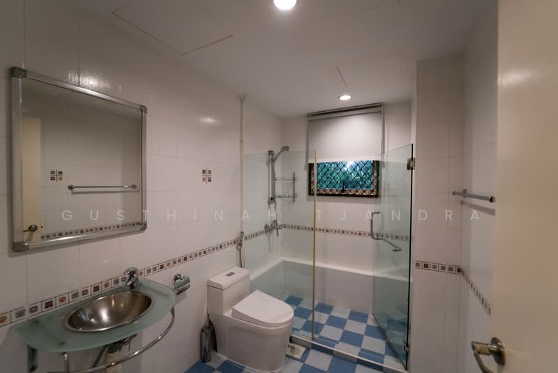 38 Stevens Road Condominium For Sale at S$ 12,800,000 | PropertyGuru Singapore - Bathroom 2