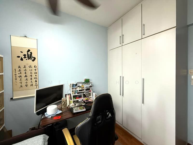 Park Green Condominium For Sale at S$ 1,400,000 | PropertyGuru Singapore - Bedroom